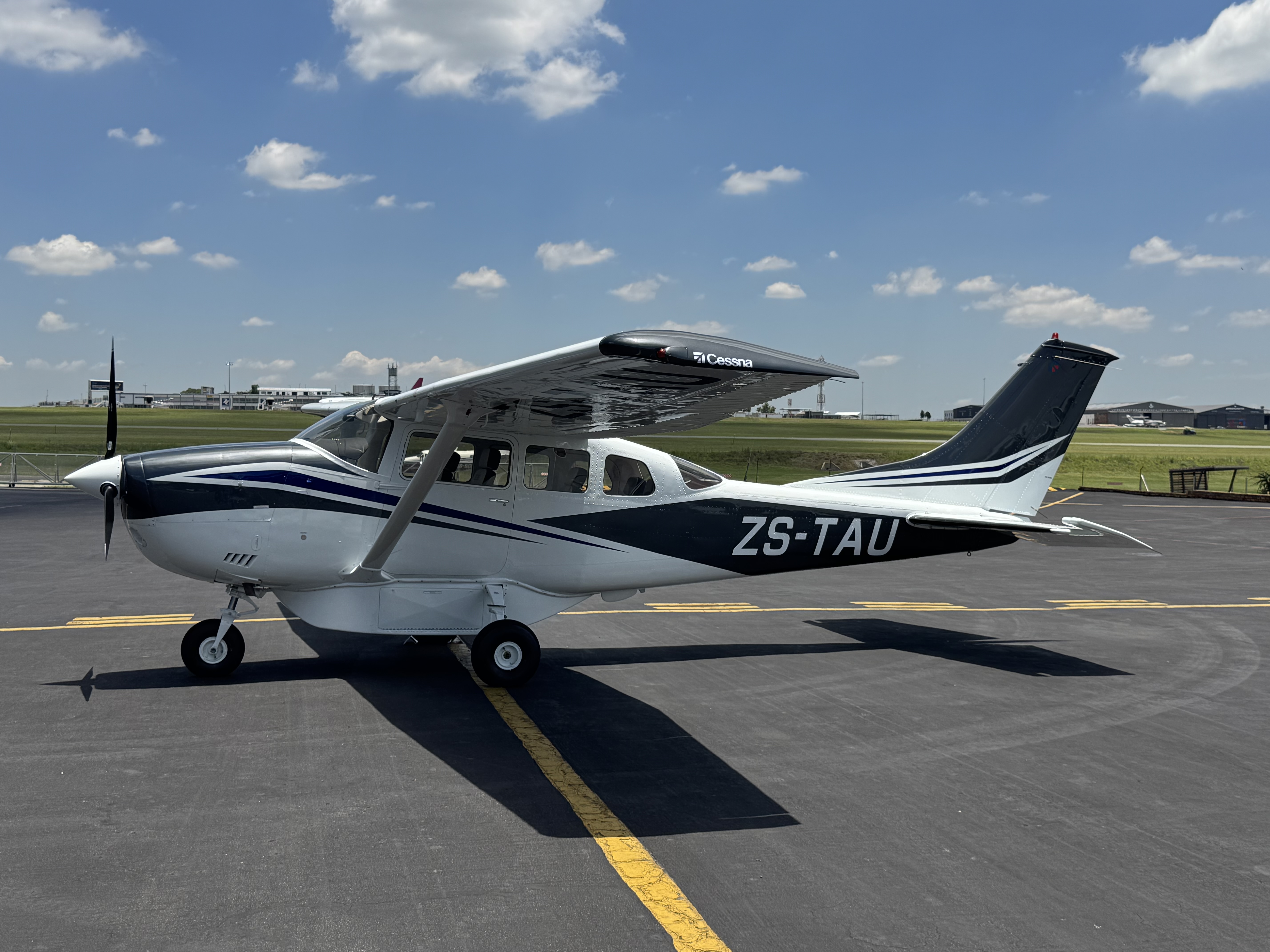 Cessna U206