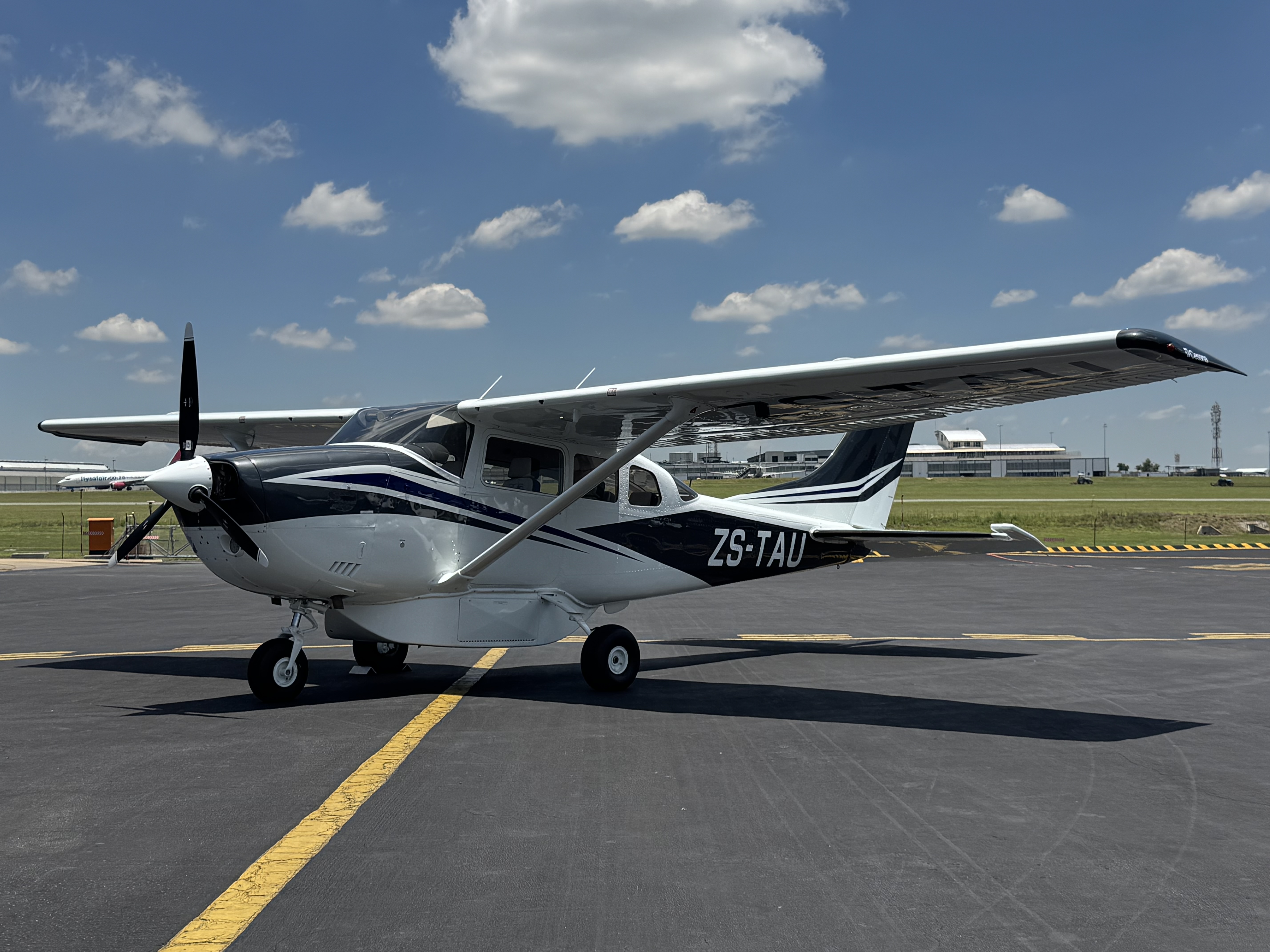 Cessna U206