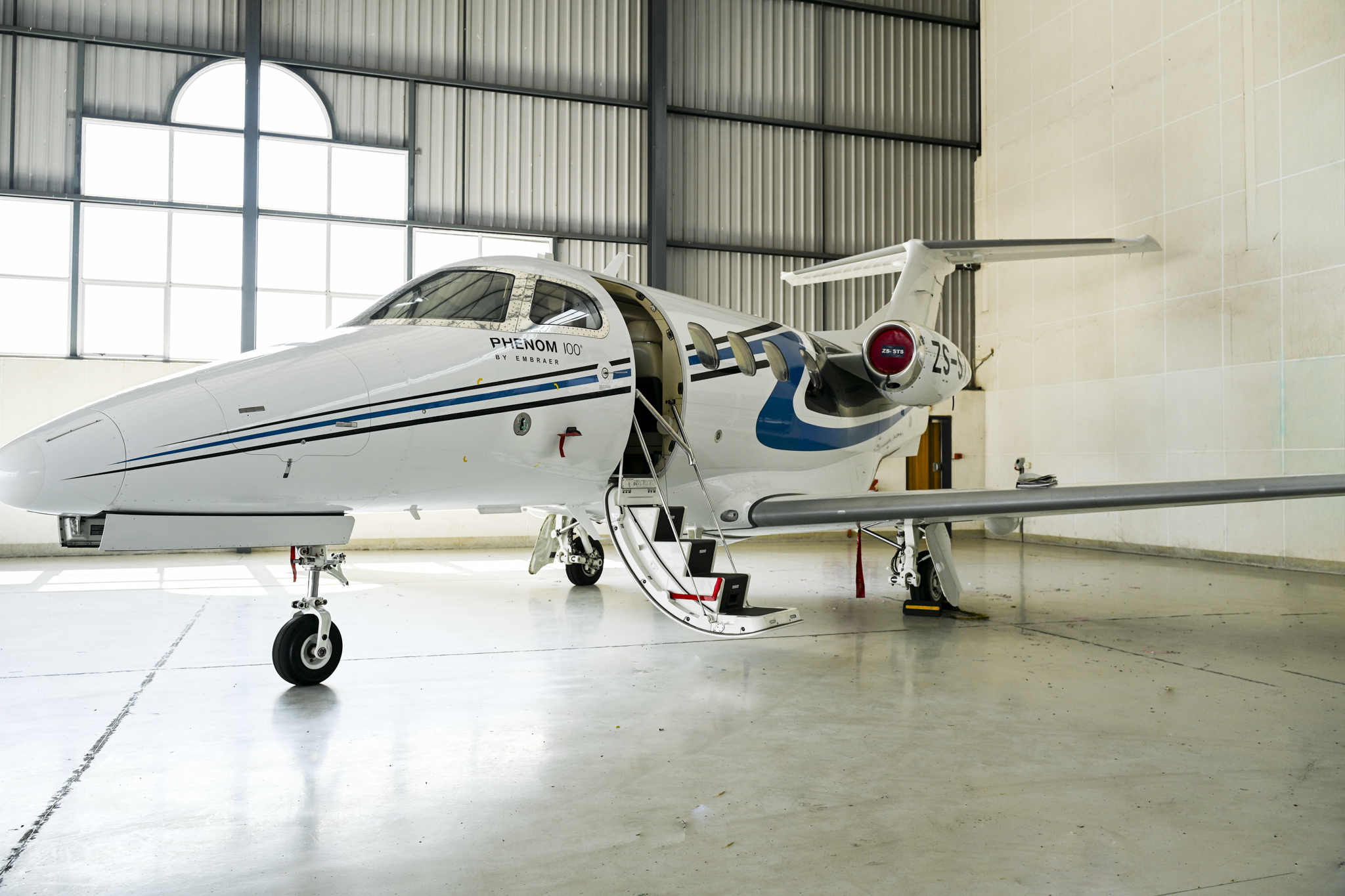 Embraer Aerospace 100